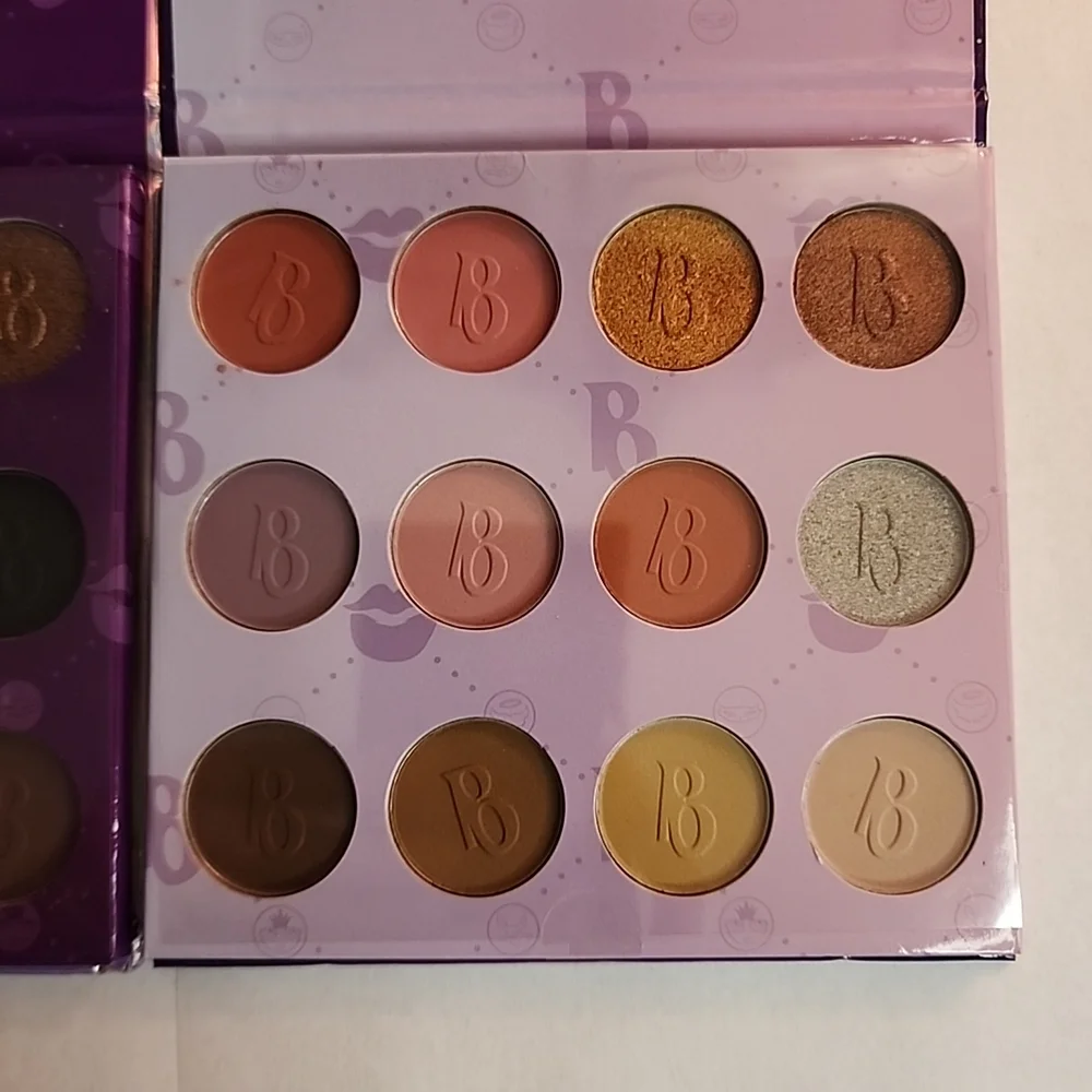 Set of 2 Bratz Eyeshadow Palette Shimmer Matte 24 Color with Mirror Taste Beauty